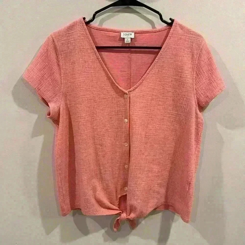 J. Crew Women’s Textured Pink Short Sleeve Tie-front V-Neck Button Down Size L
